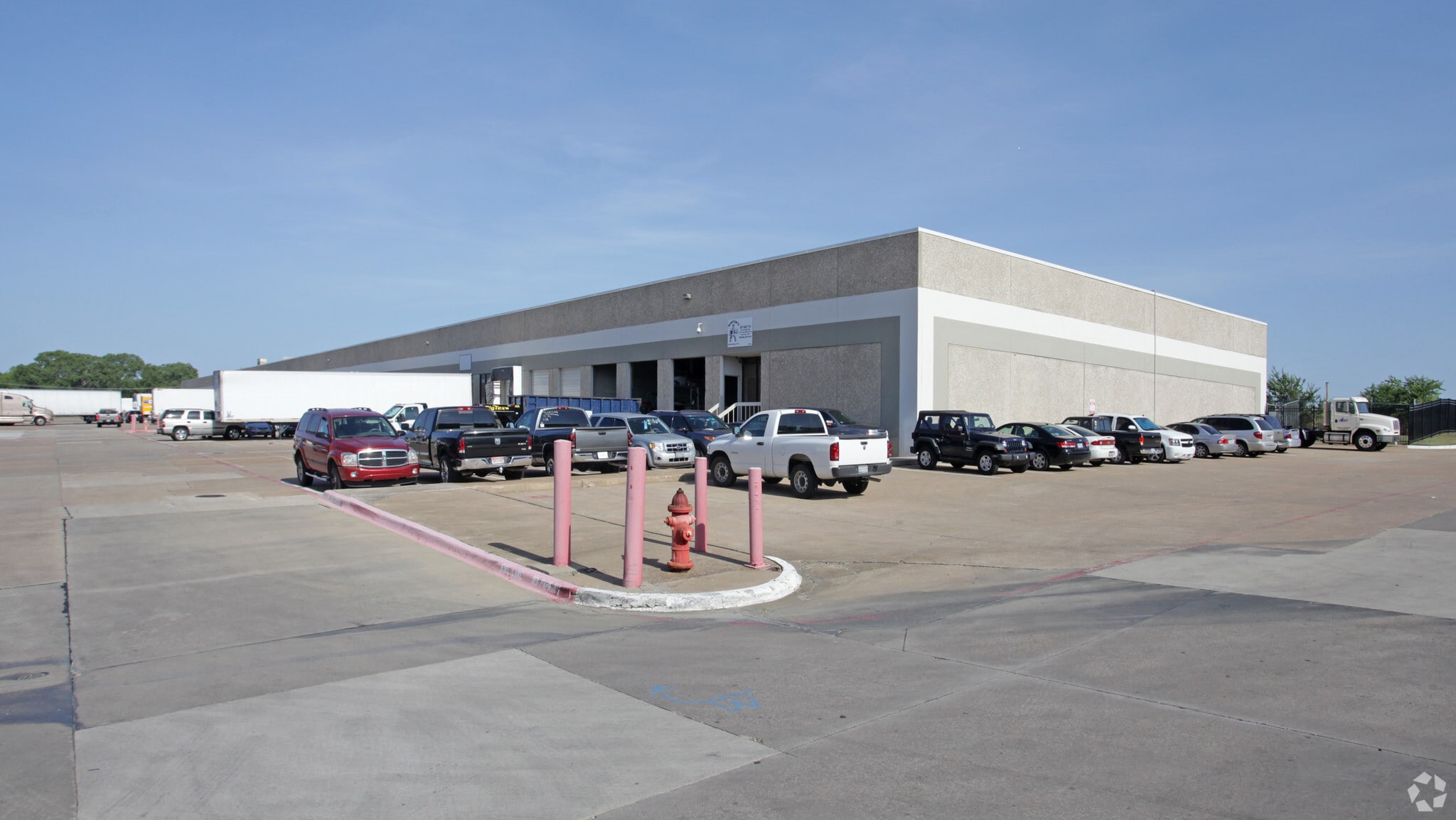 739-831 S Great Southwest Pky, Grand Prairie, TX for Rent