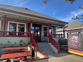 Half Moon Bay, CA Restaurant - 730 Main St