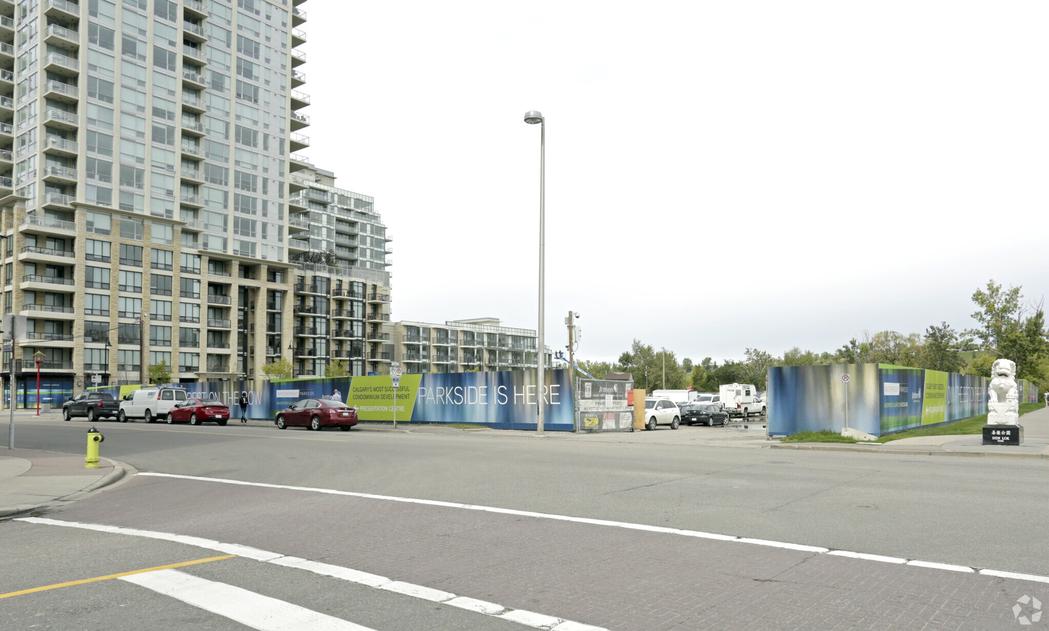 216 Riverfront Av SW, Calgary, AB for Rent