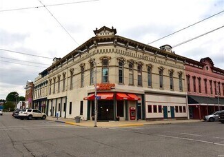 Winamac, IN Showroom - 111 N Market St