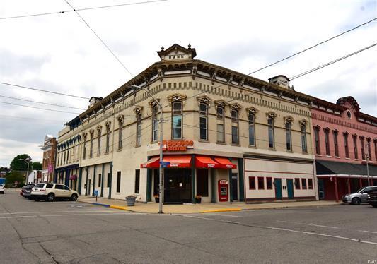 111 N Market St, Winamac, IN for Sale