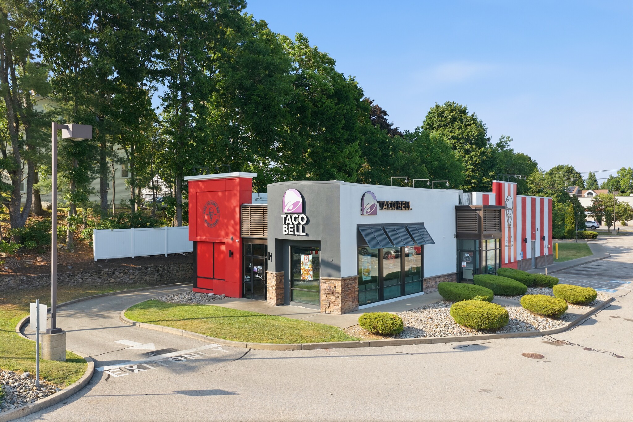 71 E Main St, Webster, MA for Rent