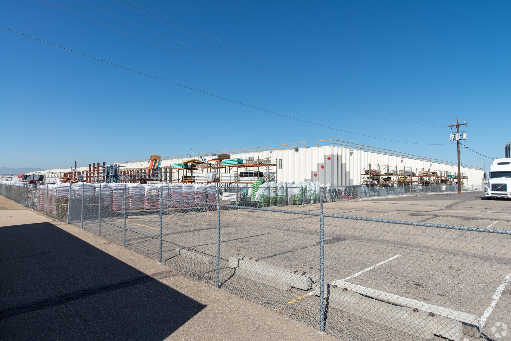 11275 E 40th Ave, Denver, CO for Rent