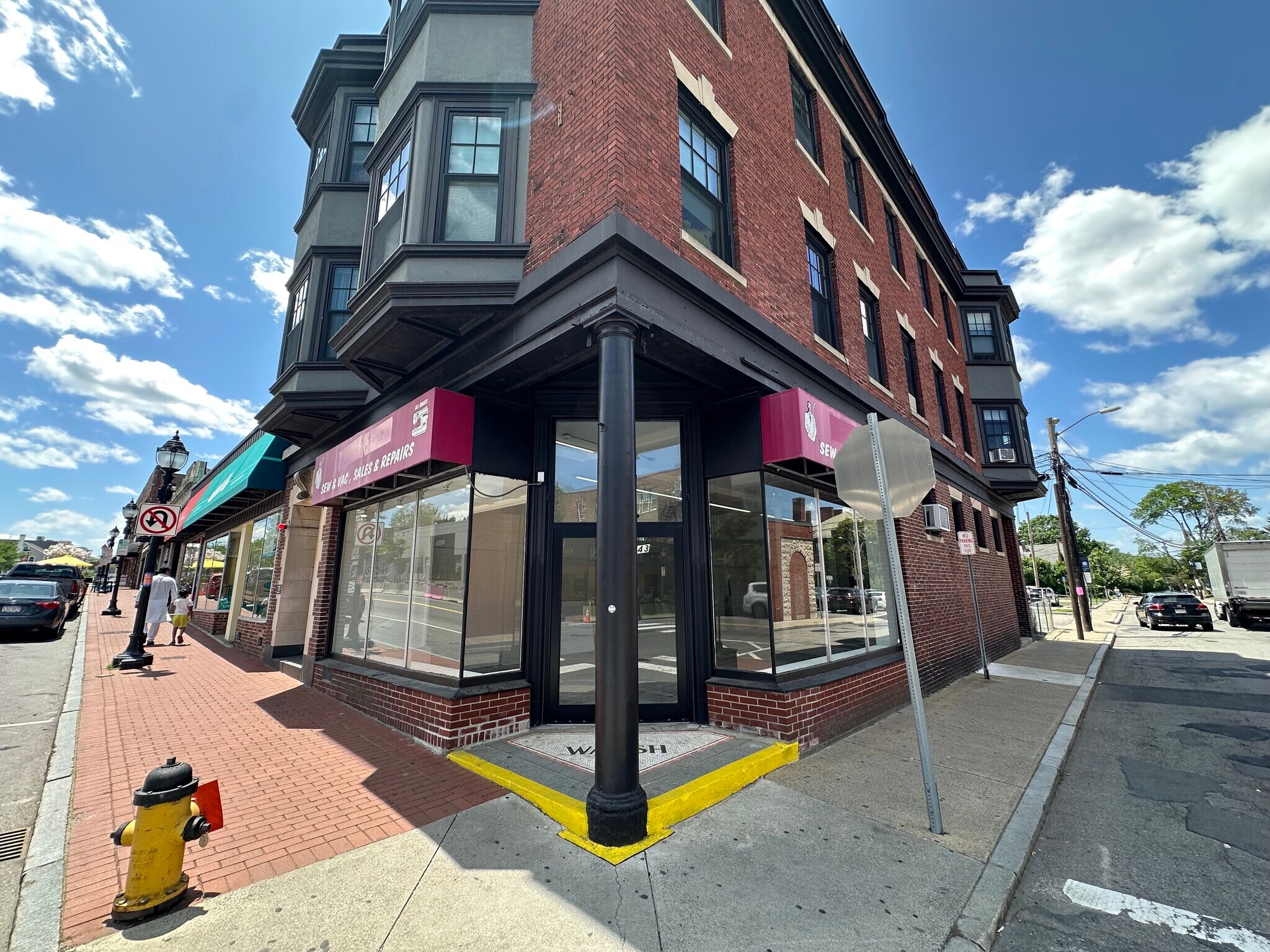 443-455 Moody St, Waltham, MA for Rent