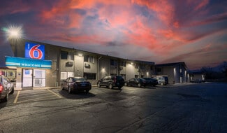 Normal, IL Hospitality - 1600 N Main St