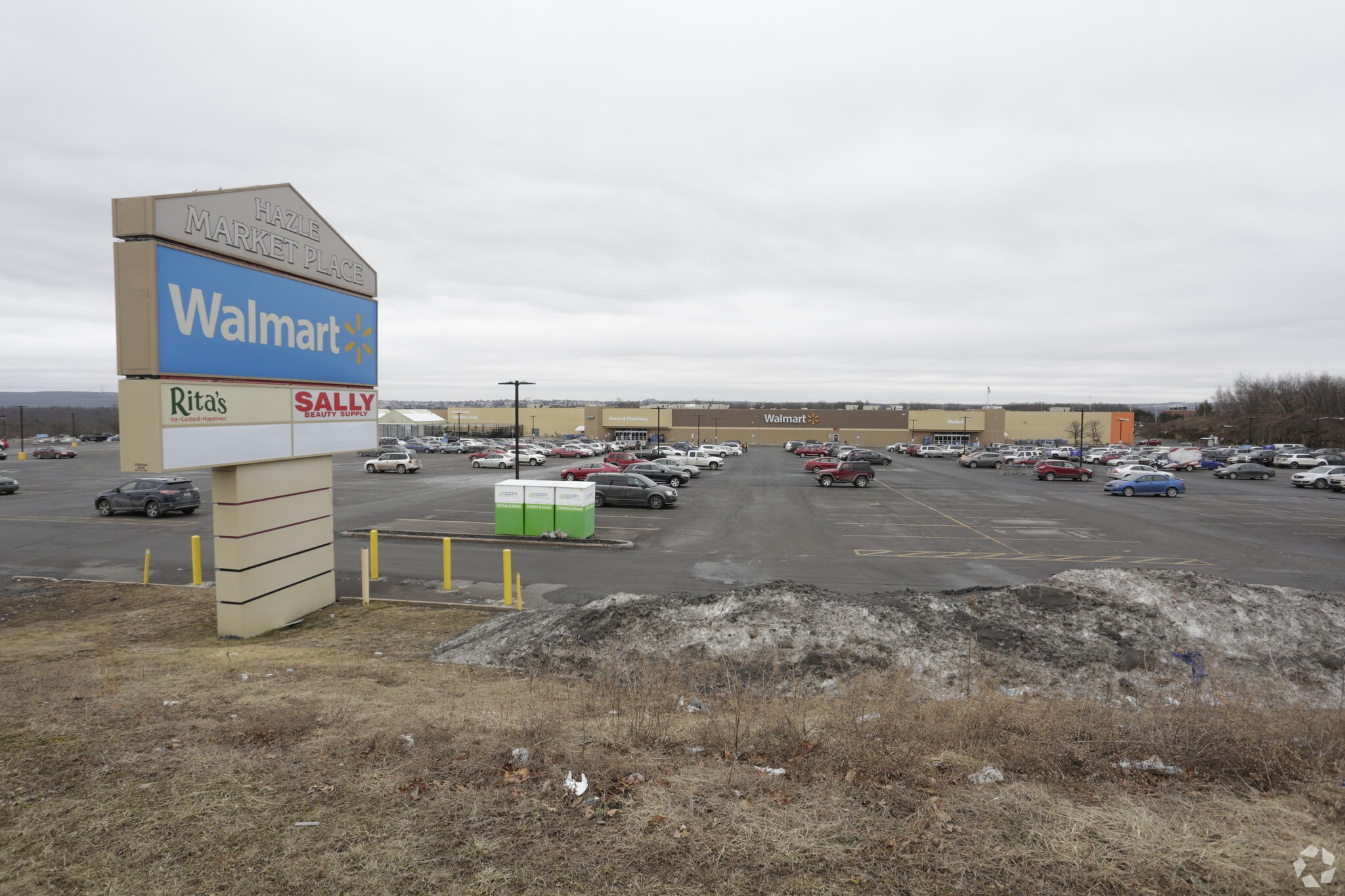 93 Airport Rd, Hazleton, PA for Rent