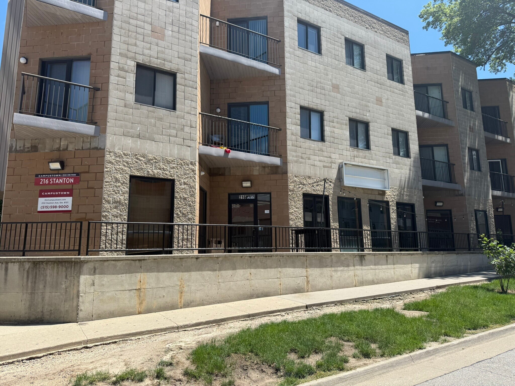 216 Stanton Ave, Ames, IA for Rent