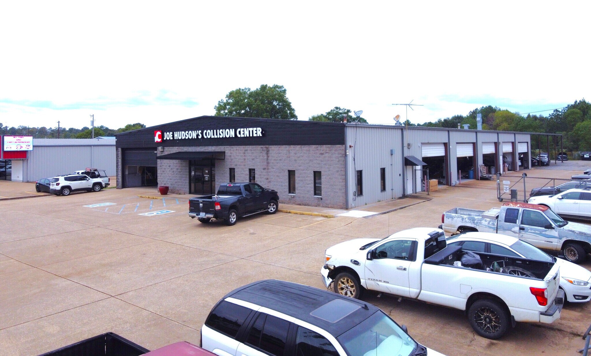 740 Bert Kouns Industrial Loop Shreveport, LA 71118 Industrial