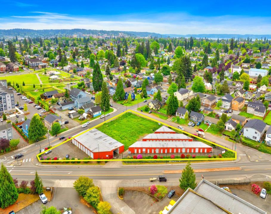 1530 E Marine View Dr, Everett, WA for Sale