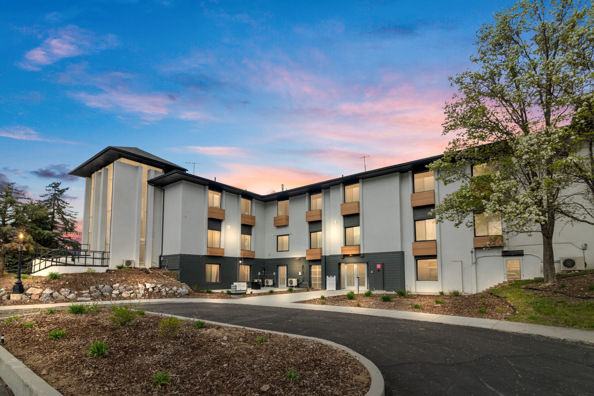 404 E 5600 S, Salt Lake City, UT for Sale