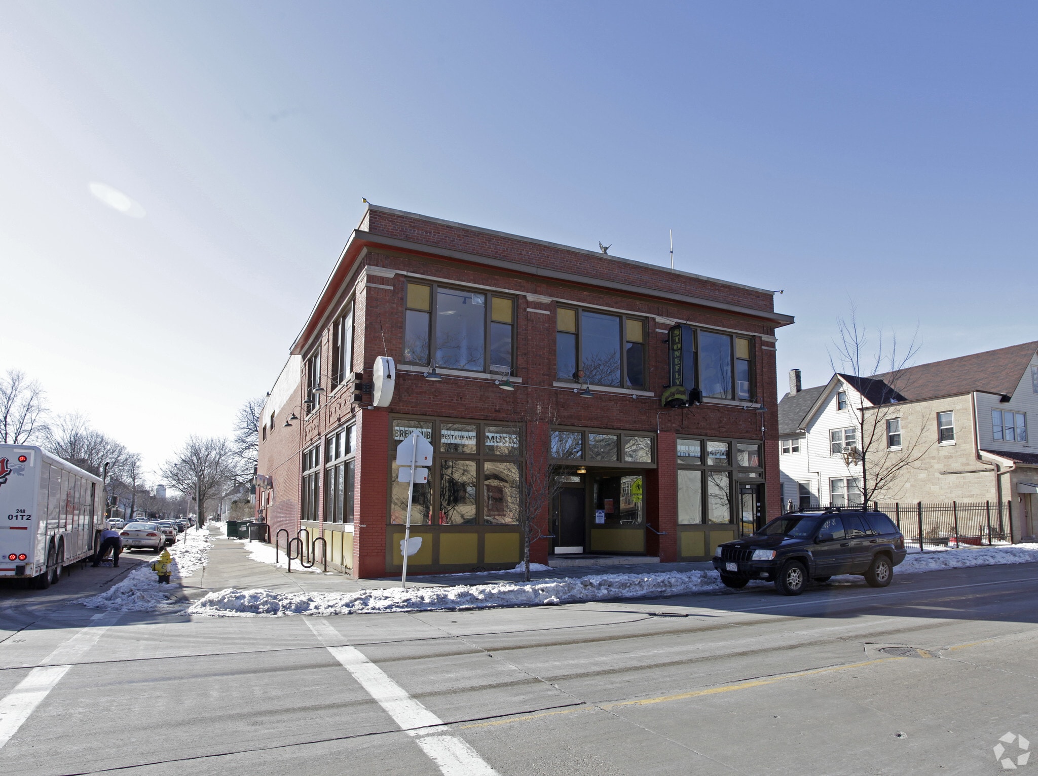731-735 E Center St, Milwaukee, WI for Rent