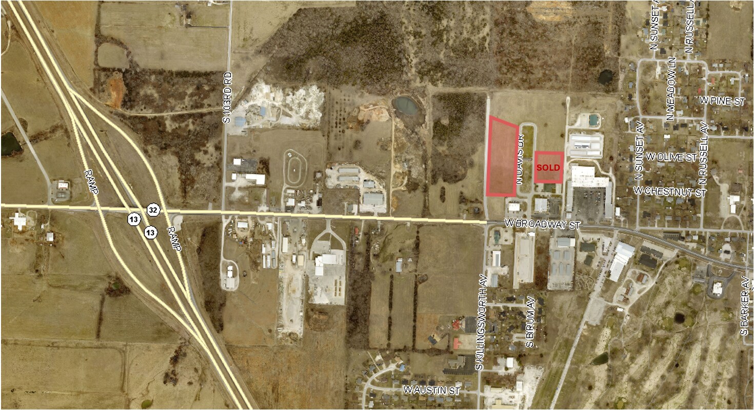 180 N Davis Dr, Bolivar, MO for Sale
