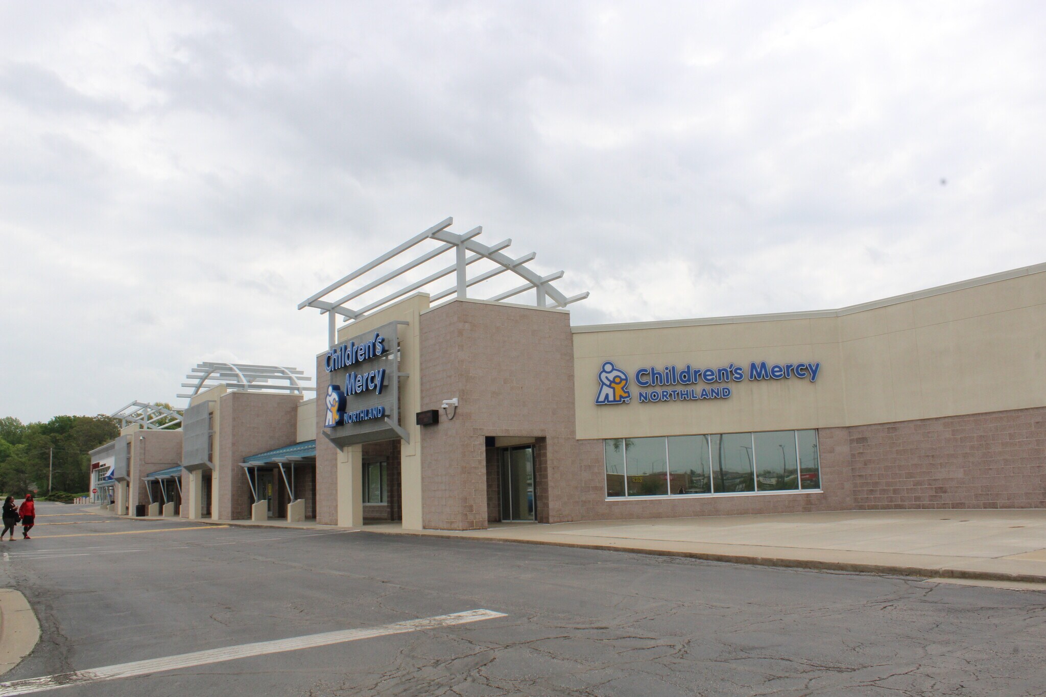 501 NW Barry Rd, Kansas City, MO for Rent