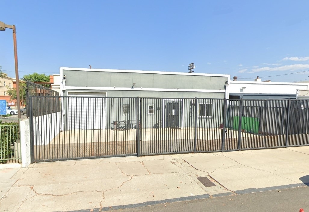 14129 Bessemer St, Van Nuys, CA for Sale