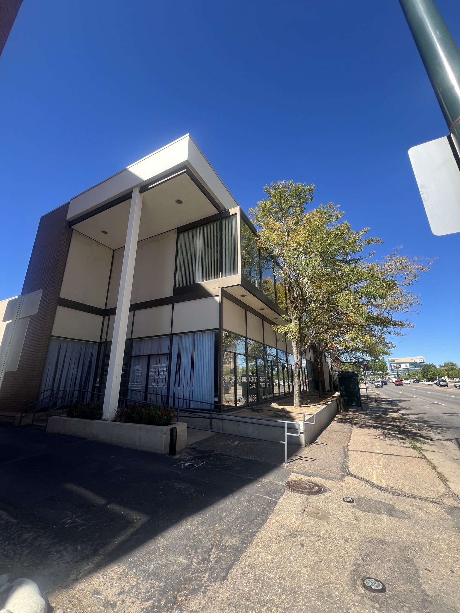 677 S Colorado Blvd, Denver, CO for Rent
