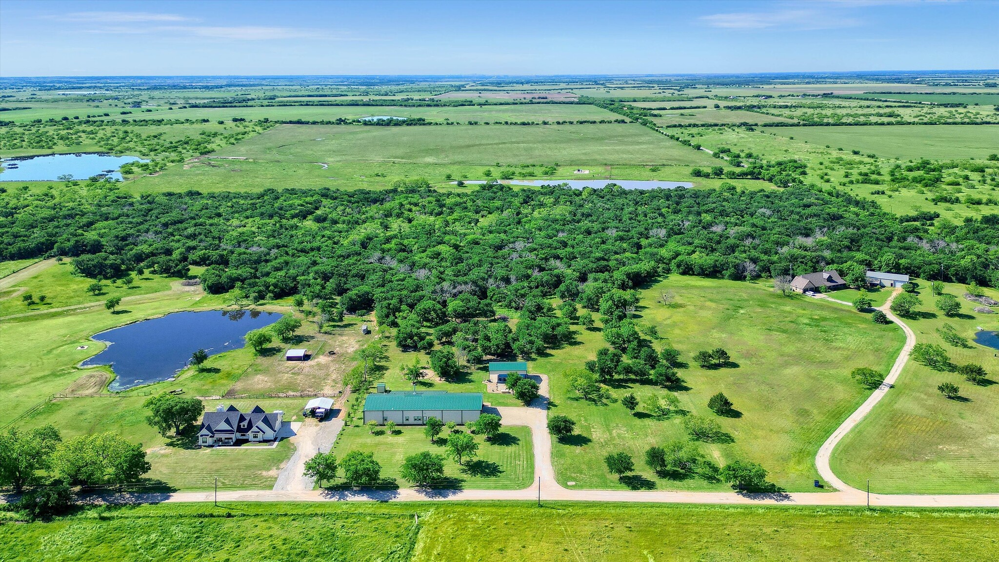 650 Scoggins Rd, Tioga, TX for Sale