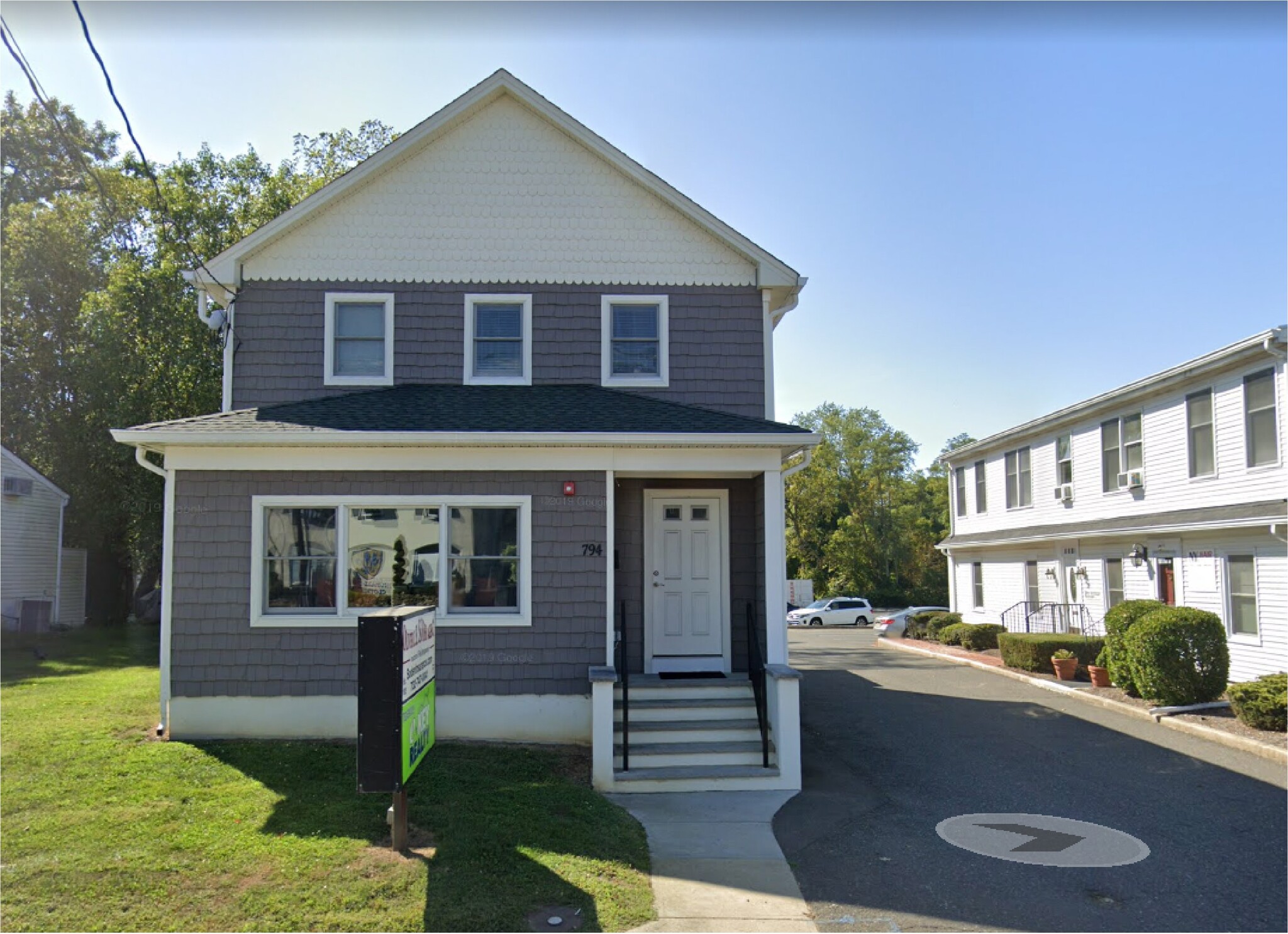 794 Broad St, Shrewsbury, NJ for Rent