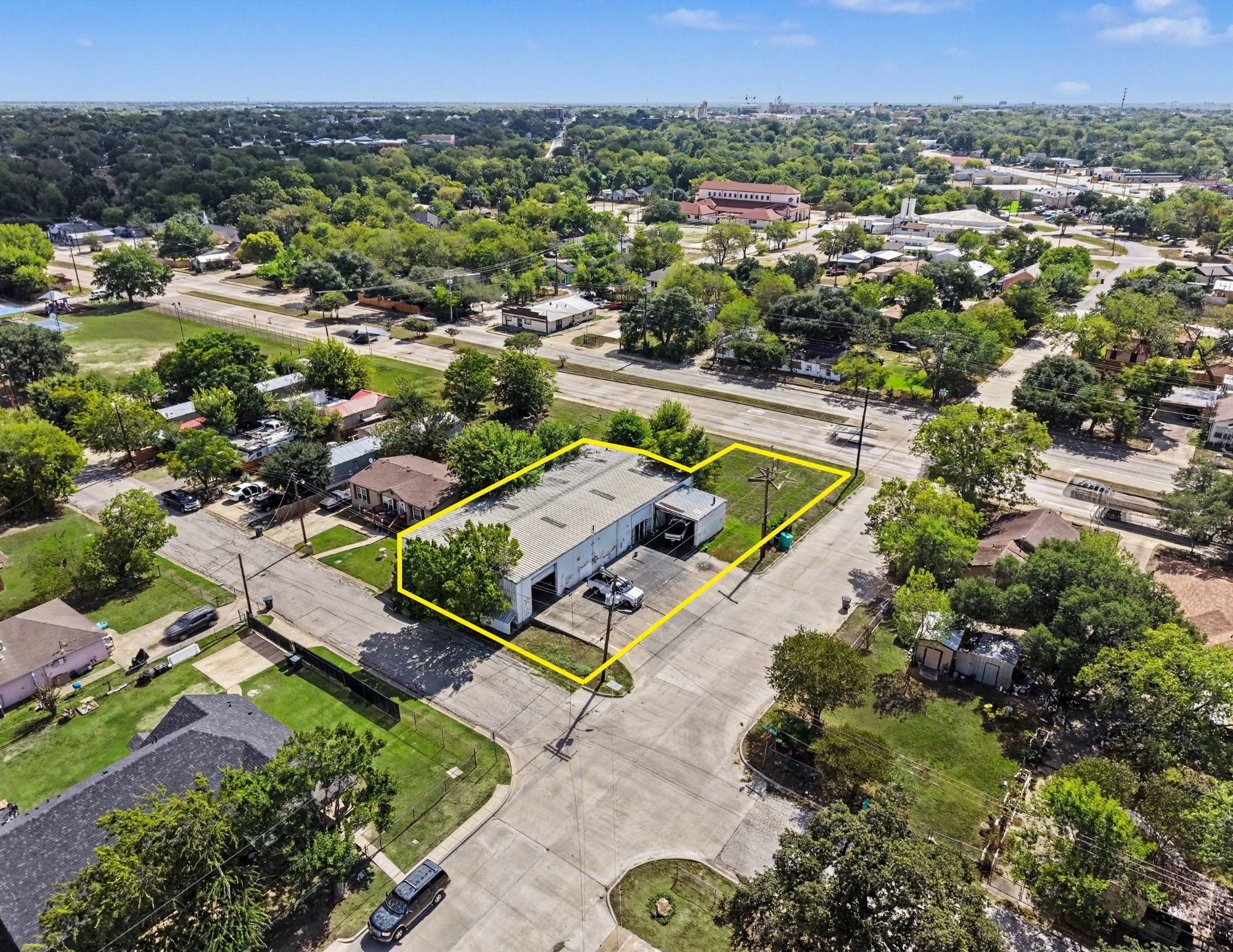1602 W 24th St, Bryan, TX for Sale