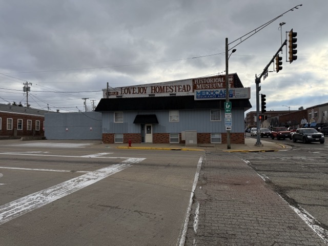 401 N Main St, Princeton, IL for Sale