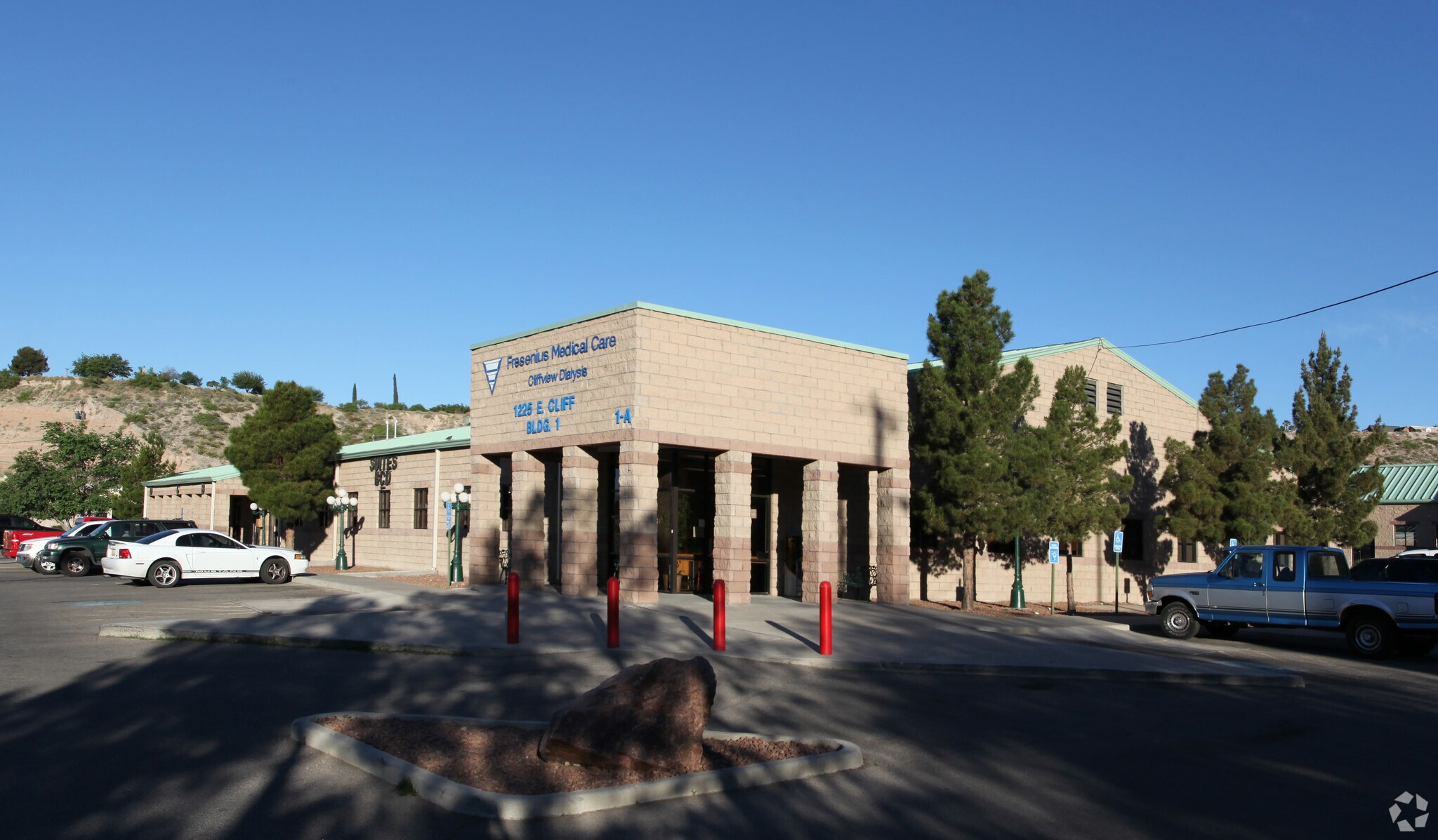 1225 E Cliff Dr, El Paso, TX for Rent