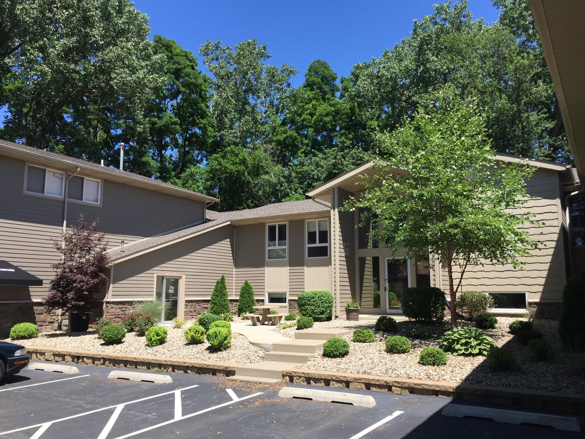 802 Wabash Ave, Chesterton, IN for Rent