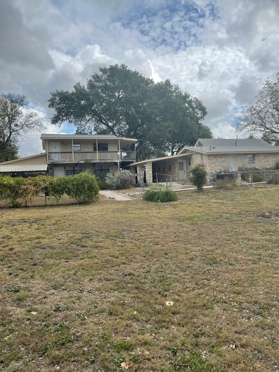 503 E Avenue G, Lampasas, TX for Sale