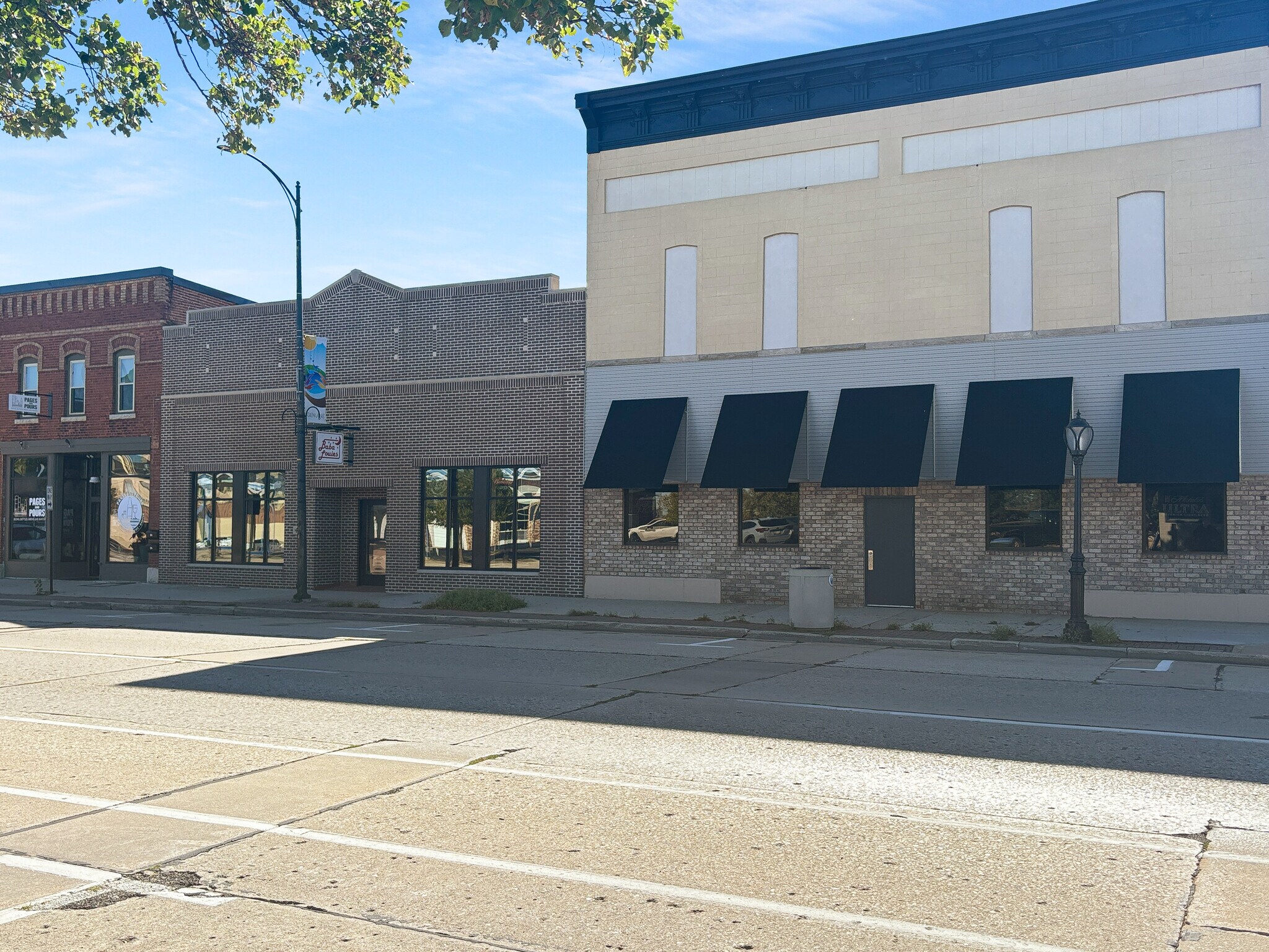419 Main Ave, De Pere, WI for Sale