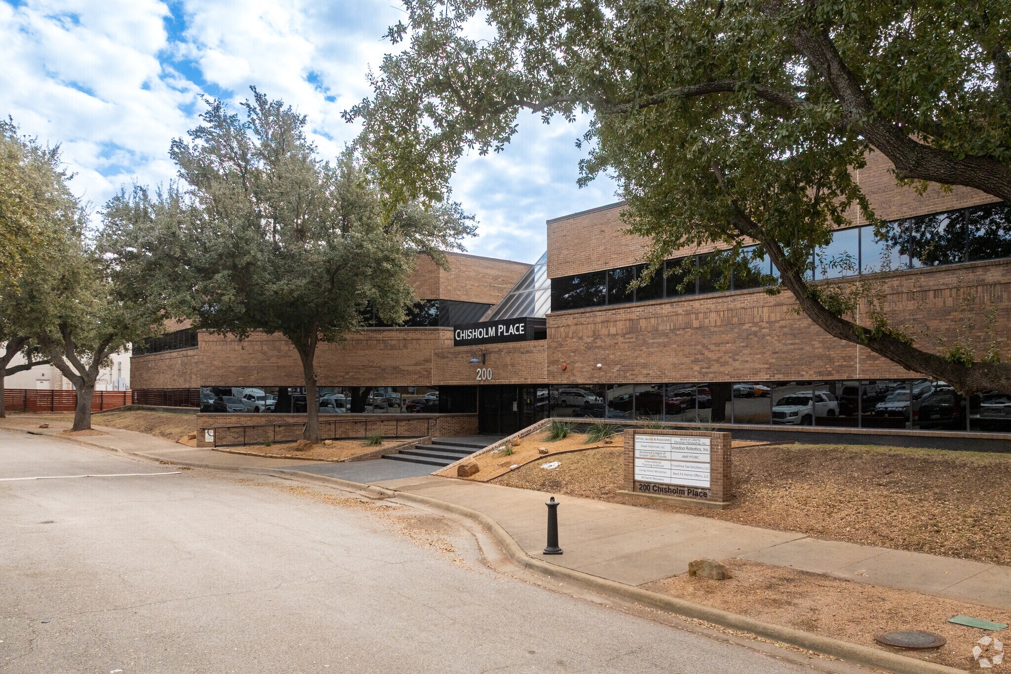 200 Chisholm Pl, Plano, TX for Rent