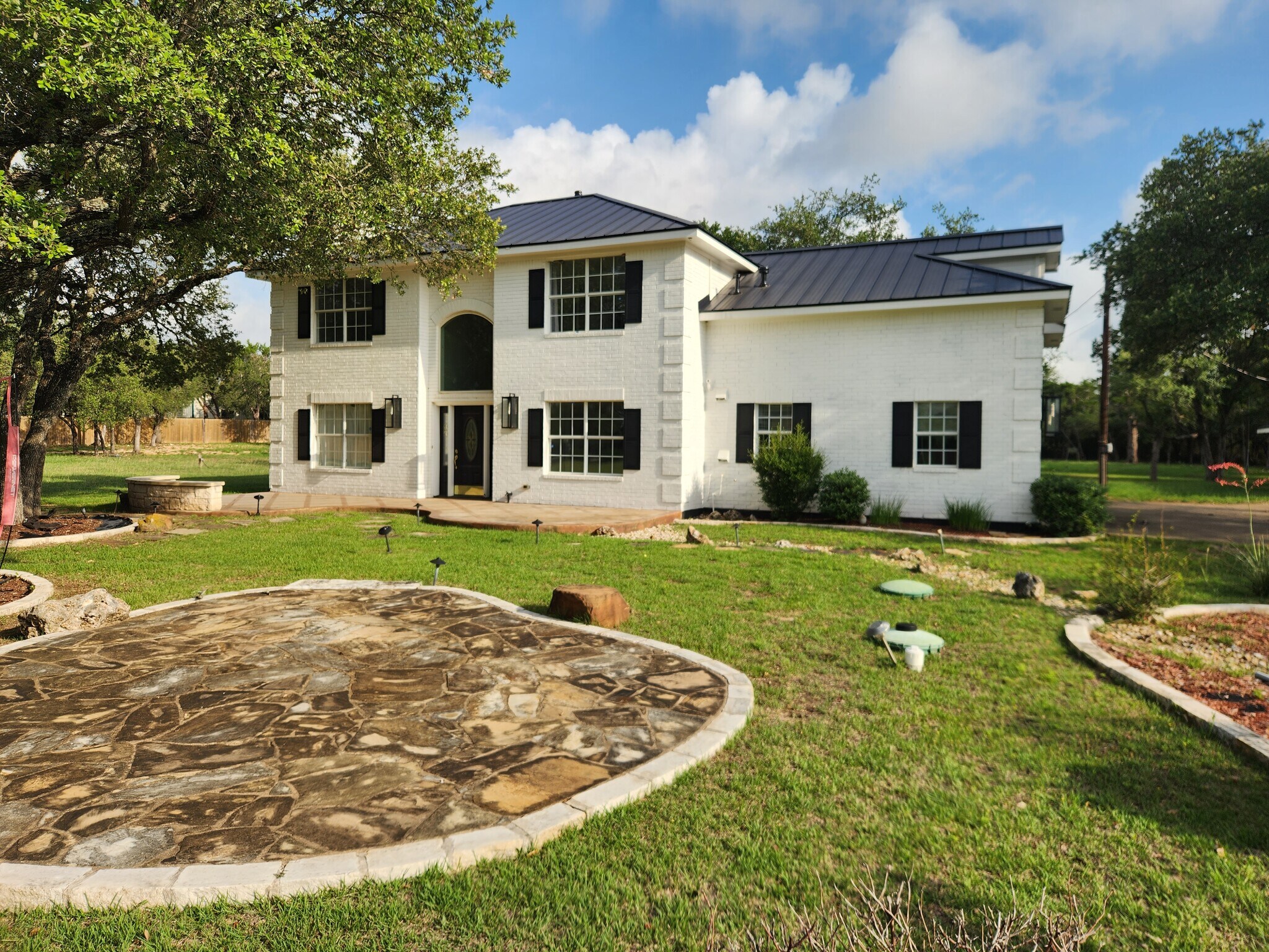 102 County Road 180, Leander, TX for Sale