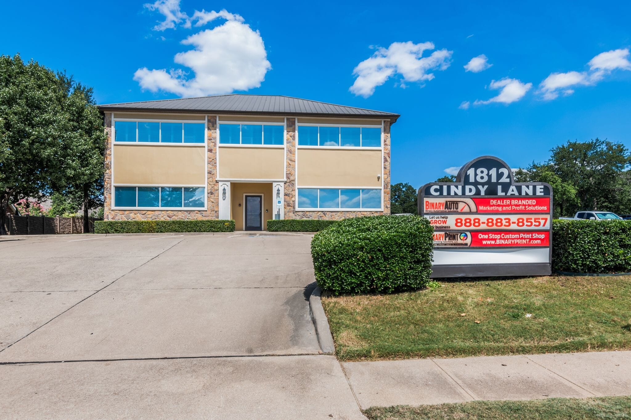 1812 Cindy Ln, Bedford, TX for Sale