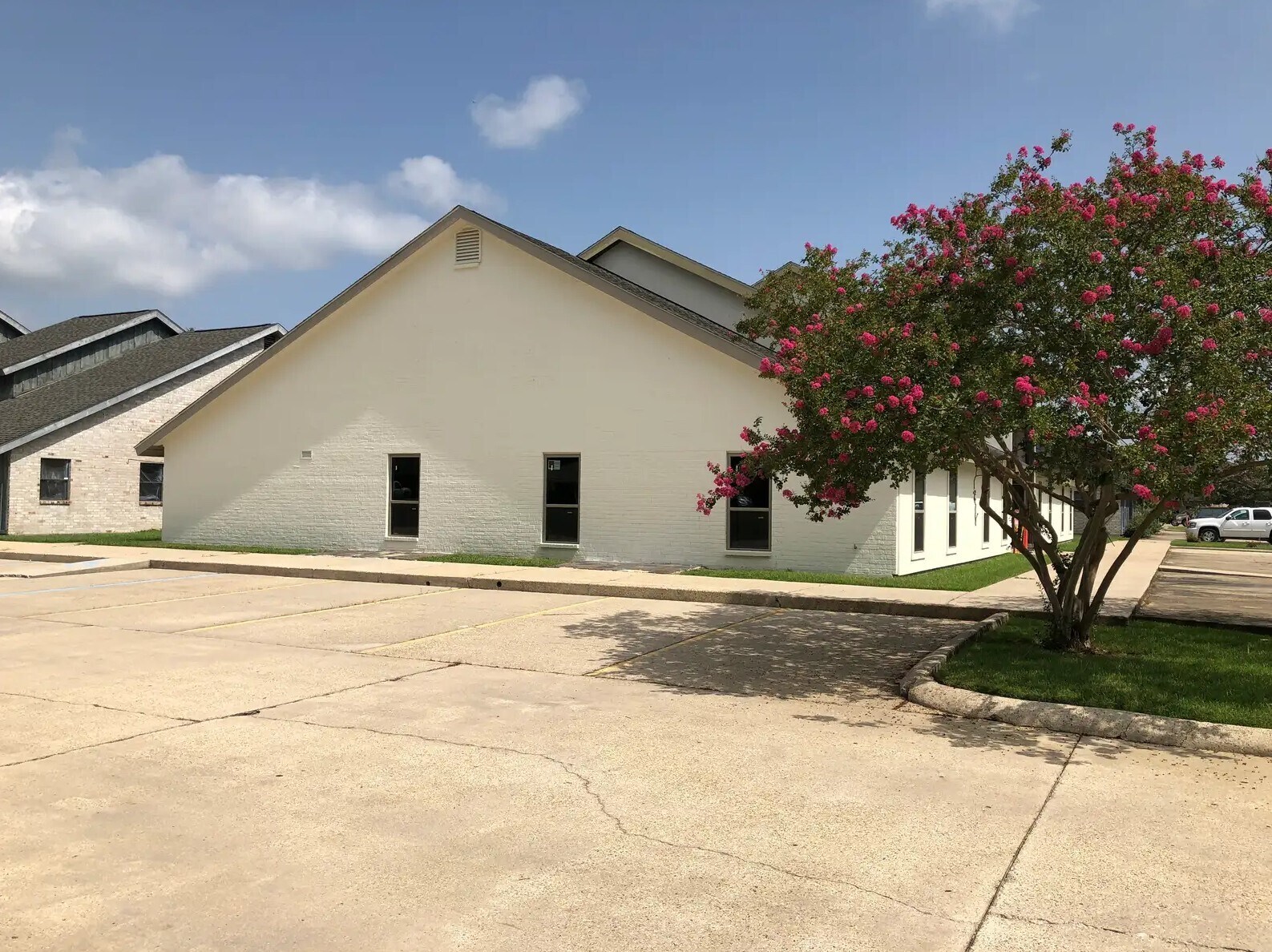 1068 E Worthy St, Gonzales, LA for Rent