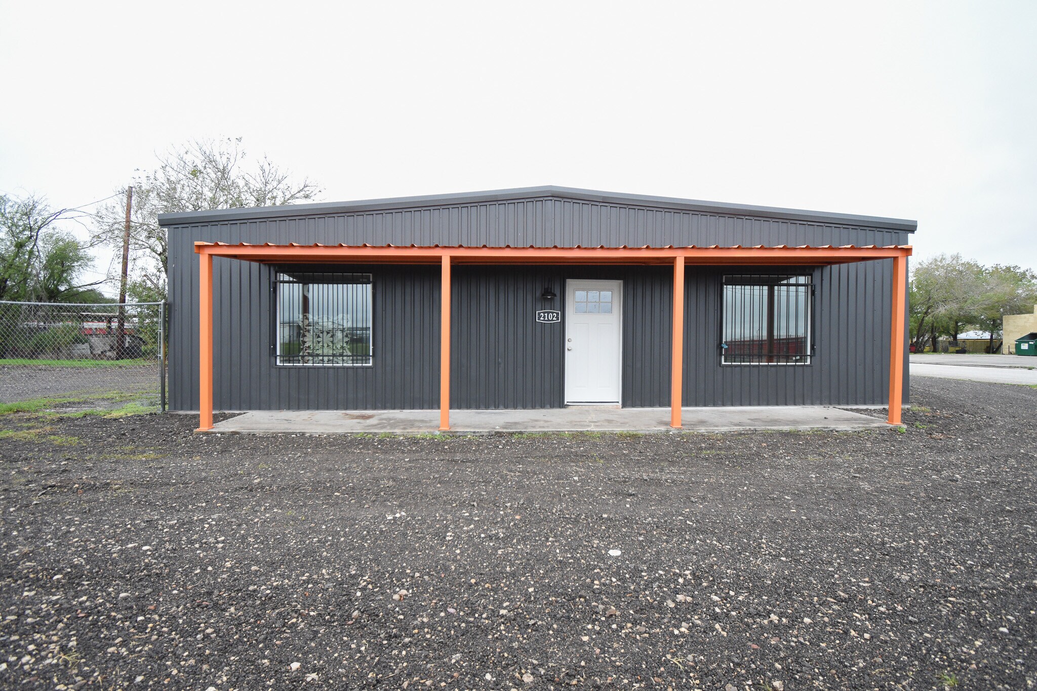 2102 N Ben Wilson St Victoria, TX 77901 Flex Property for Lease on