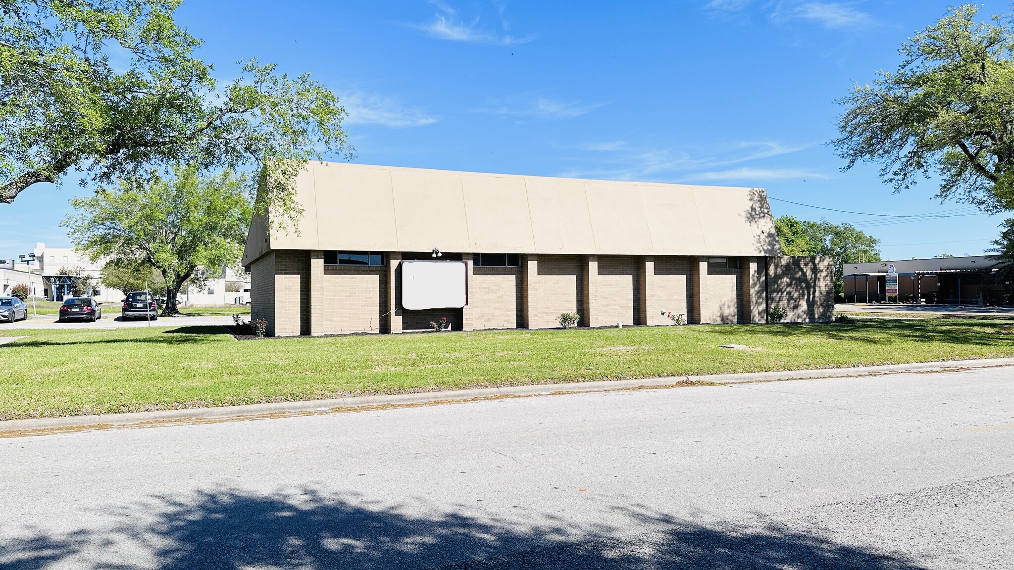 6502 Memorial Dr, Texas City, TX for Sale