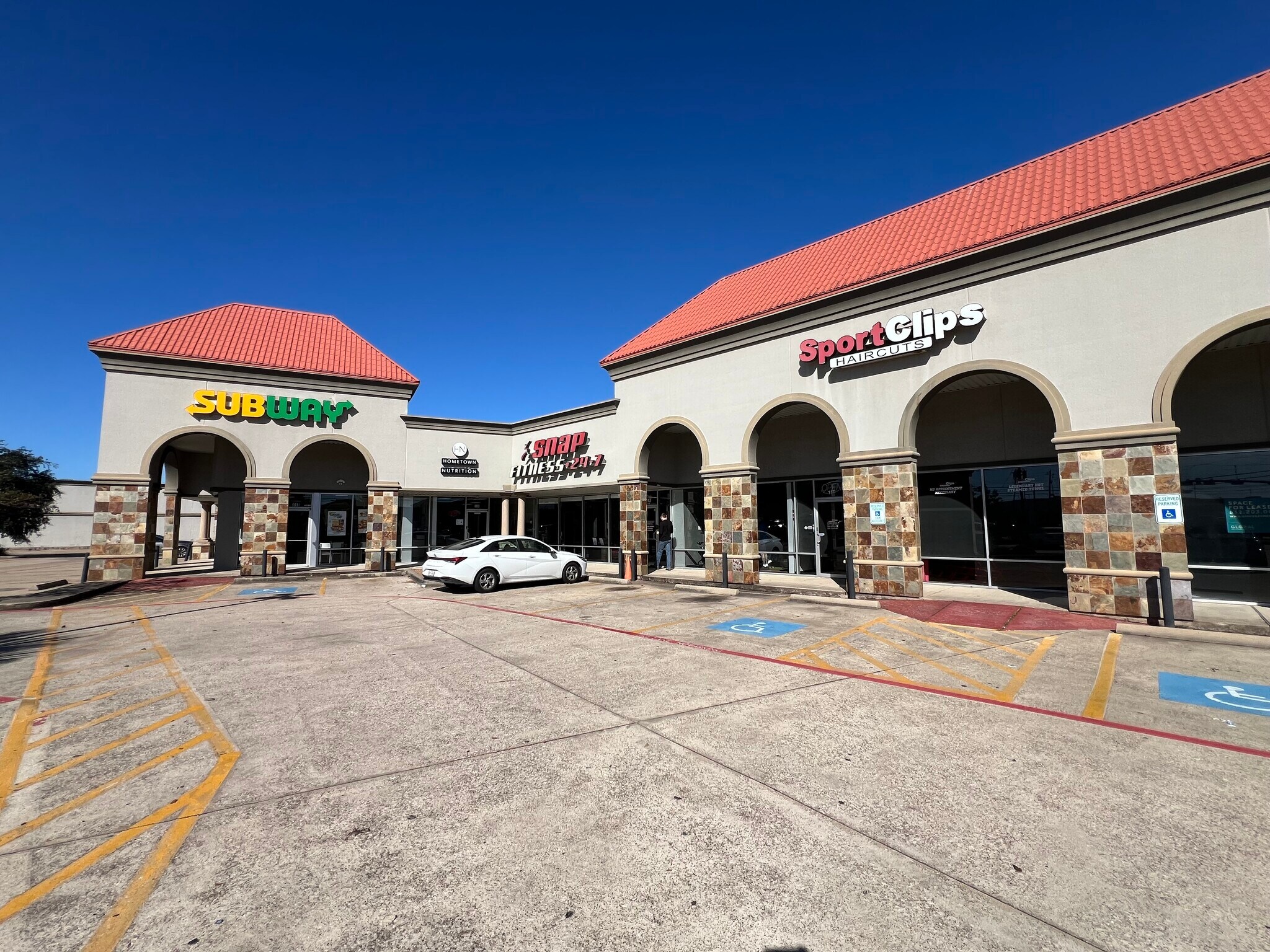 1615 E Broadway St, Pearland, TX for Rent
