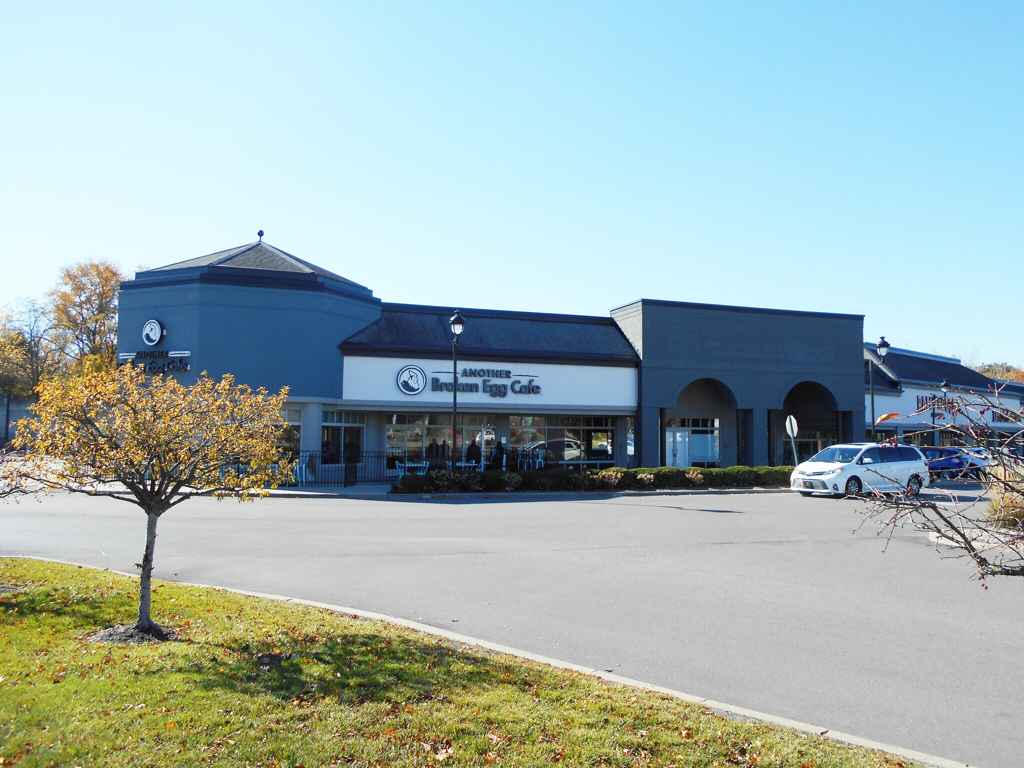 4901-5151 E 82nd St, Indianapolis, IN for Rent