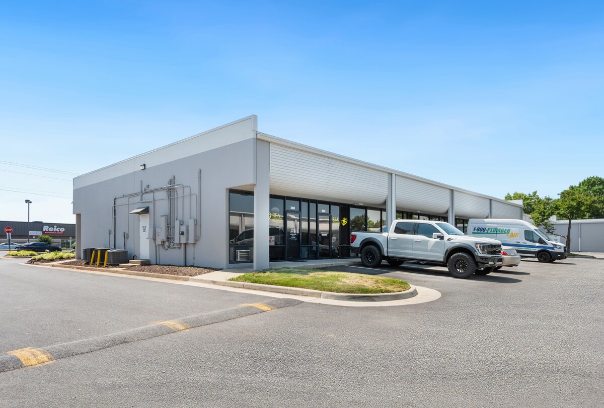 3035-3099 PS Business Center Dr, Woodbridge, VA for Rent
