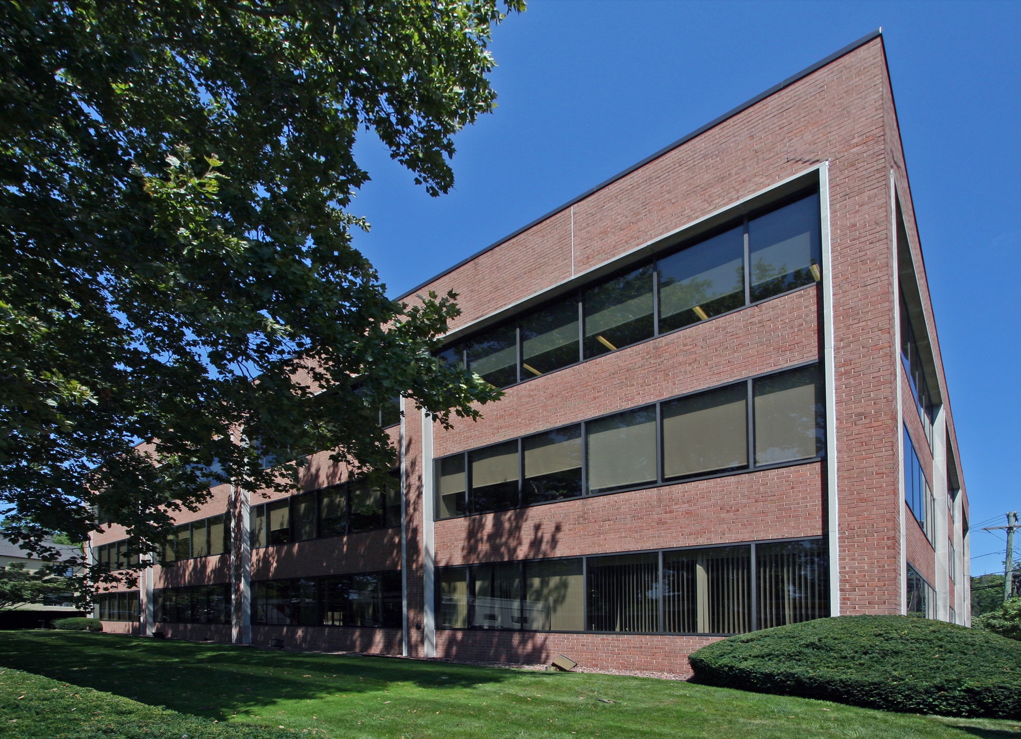 2 Sound View Dr Greenwich, CT 06830 Office Property for Lease on