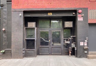 New York, NY Retail - 49 Monroe St