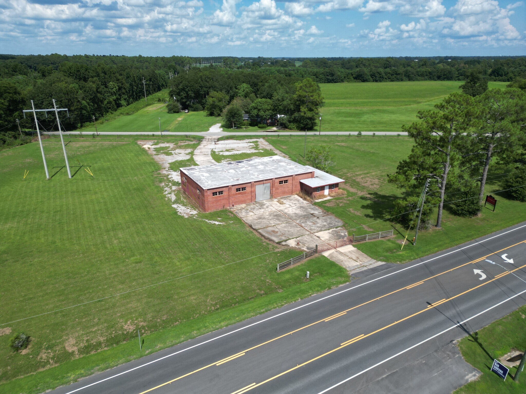 1825 S Main St, Atmore, AL for Sale