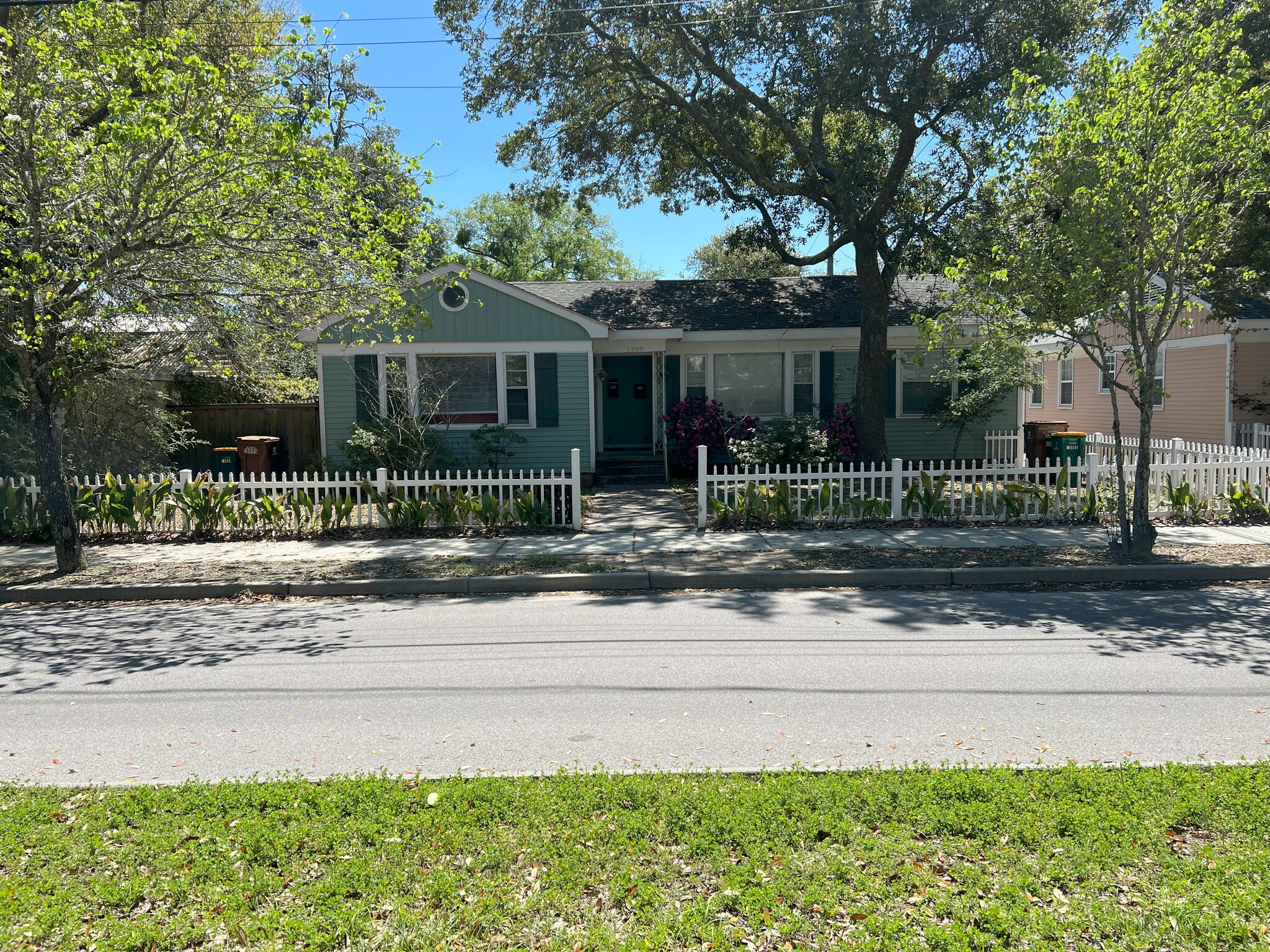 1311 Father Ryan Ave, Biloxi, MS for Sale