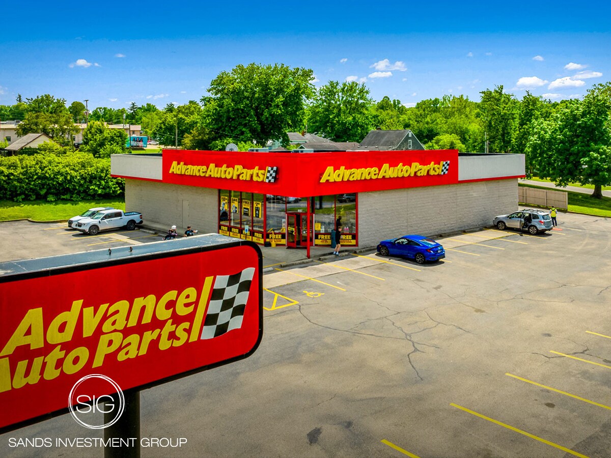 667 E Main St, Jackson, OH for Sale
