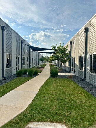 San Antonio, TX undefined - 4318 De Zavala Rd