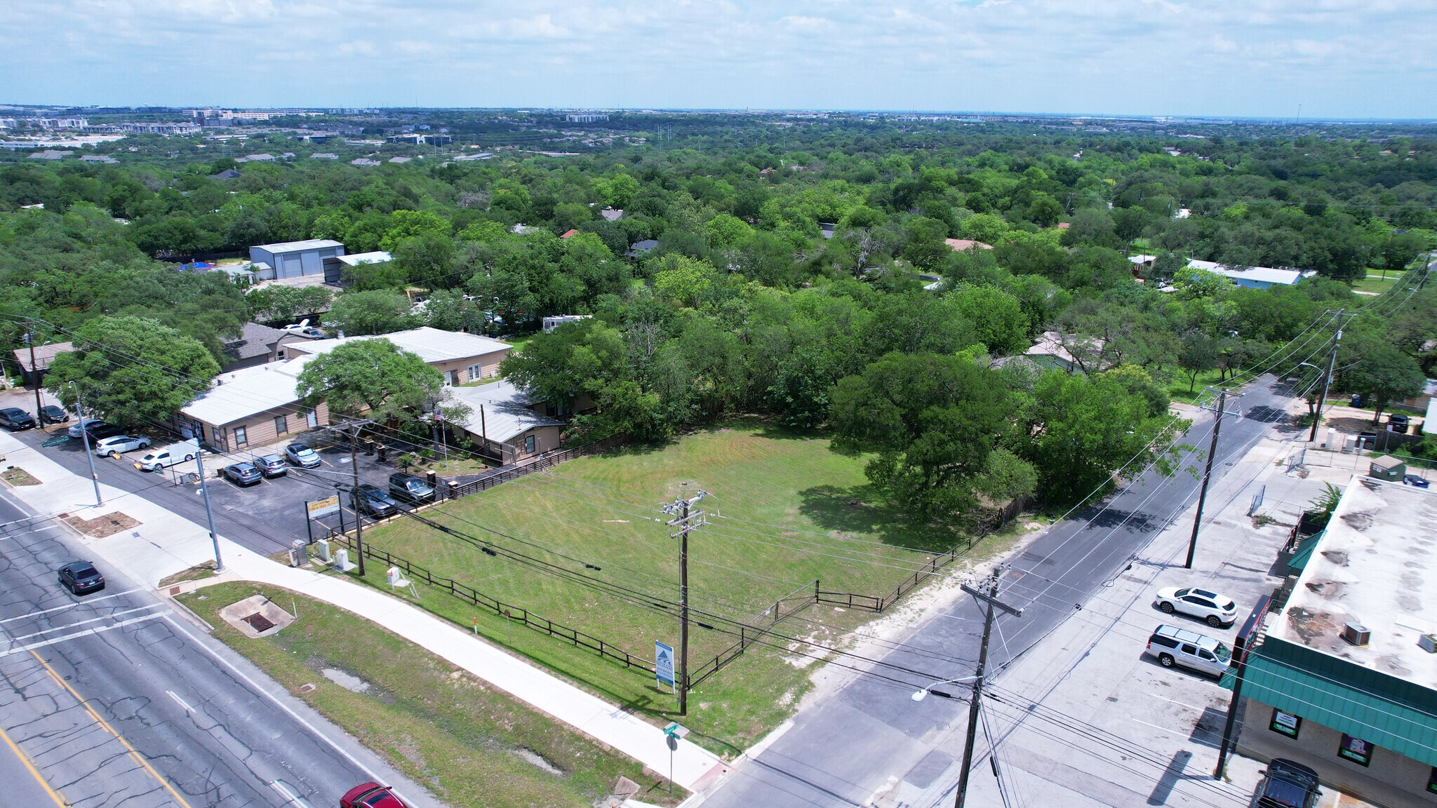 700 W Scurry St, Austin, TX for Sale