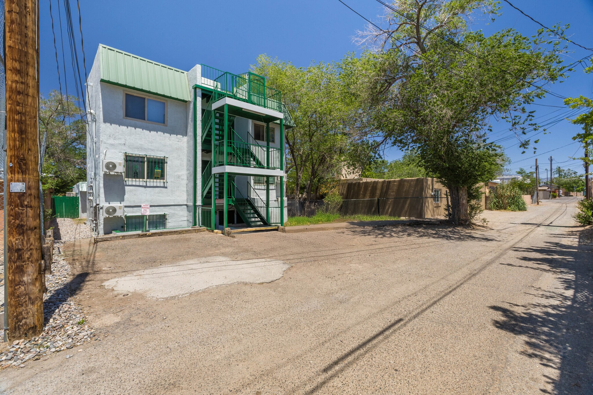 2104 Lead Ave SE, Albuquerque, NM for Sale