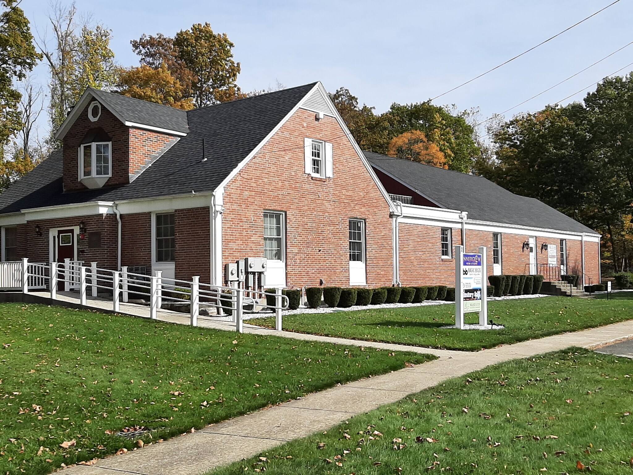 2 Crane Park Dr, Wilbraham, MA for Rent