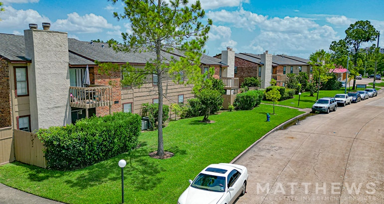 9101 Country Creek Dr, Houston, TX for Sale