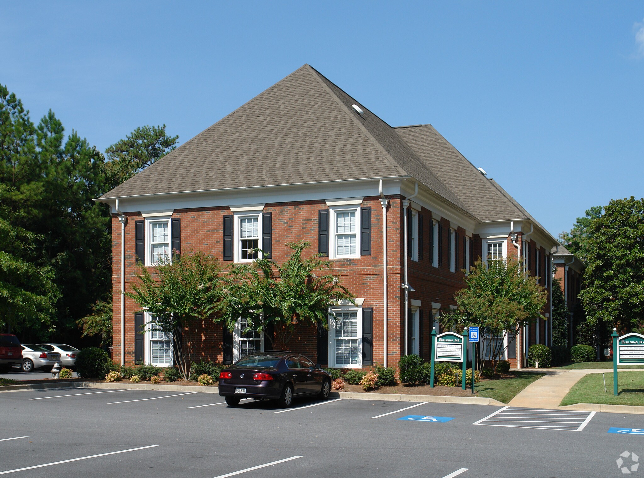 6849 Peachtree Dunwoody Rd NE, Atlanta, GA for Rent