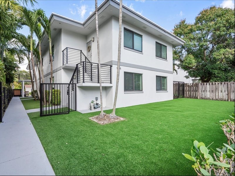 1305 SE 1st St, Fort Lauderdale, FL for Sale