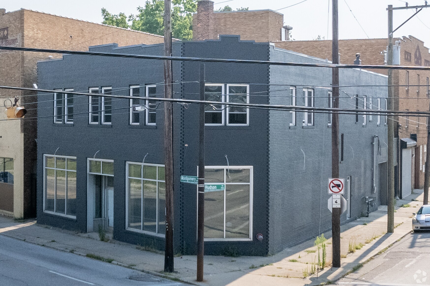 3838 Montgomery Rd, Cincinnati, OH for Rent