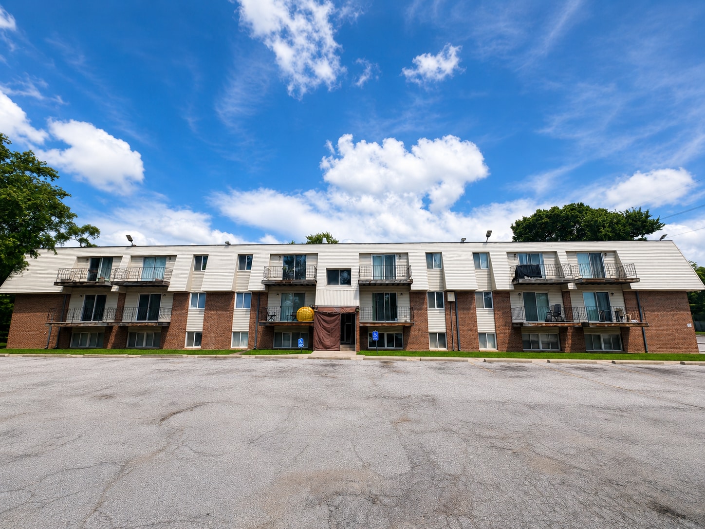 7810 Blondo St, Omaha, NE for Sale